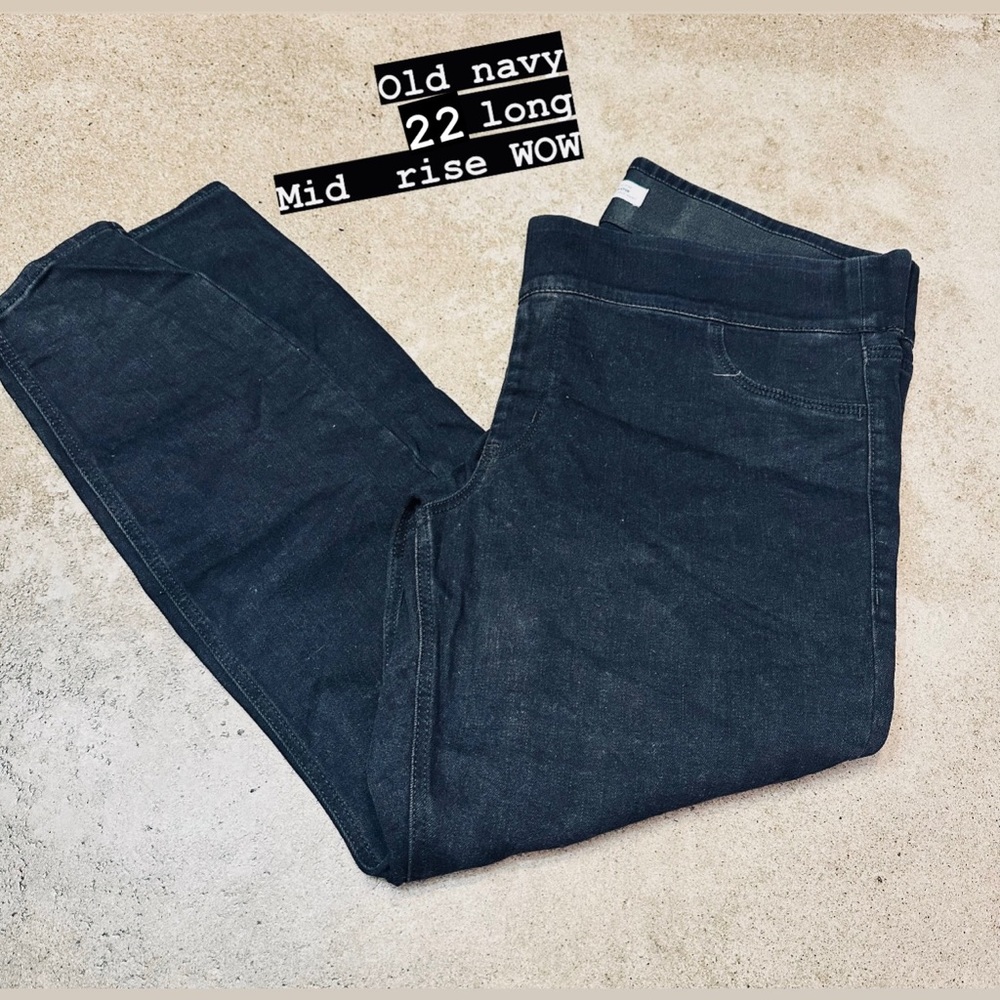 OLD NAVY- 24 LONG black jeans